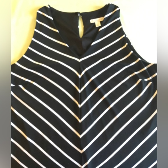 db established 1962 Black White V-Striped Dress. Sleeveless with Peep hole Back. - Picture 3 of 4